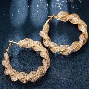 NEW TWISTED GOLD HOOP EARRINGS